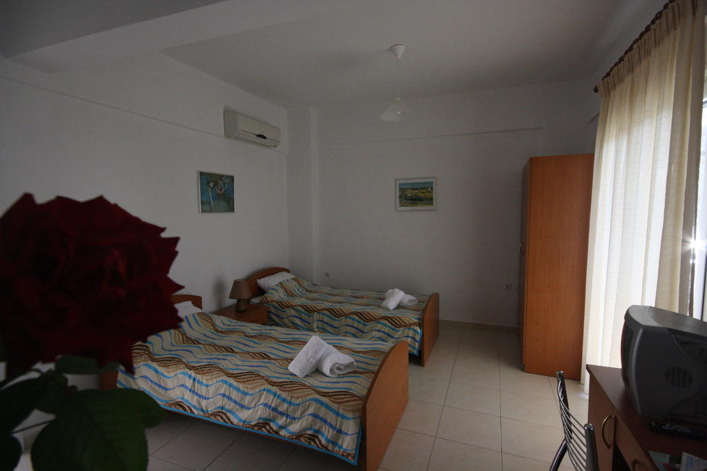 Pavloudis Apartments Psakoudia Zimmer foto